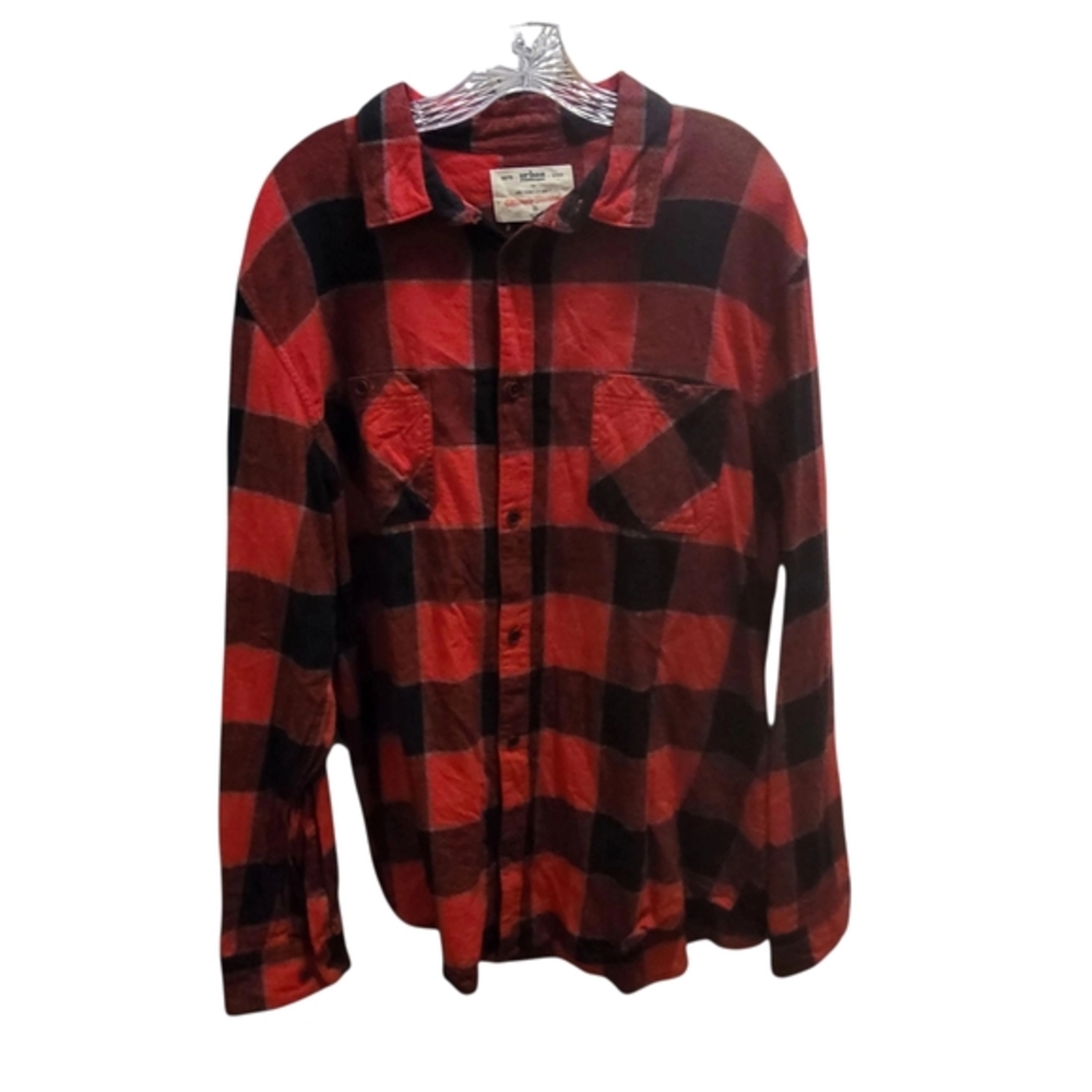 Urban Pipeline Plaid Flannel Shirt in Red and Black‎